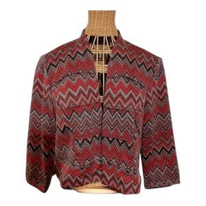 DN Design Size 8
PETITE Jacket Cropped
Chevron Zig Zag Red Black
Open Front